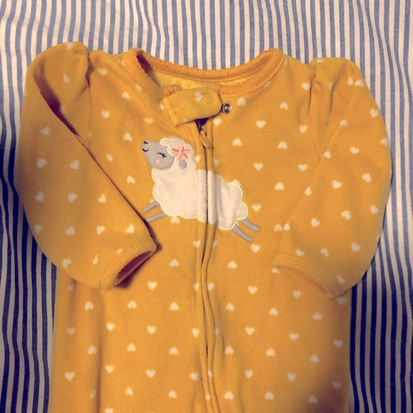 6-9m Baby Girl Fleece PJs. - Picture 1 of 3